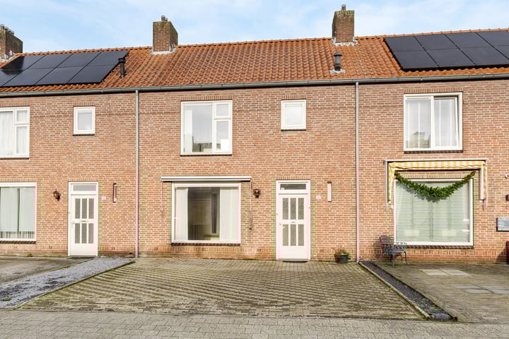 Lupinestraat 10 in Bergeijk foto