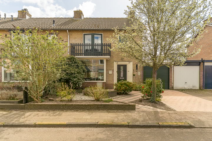 Lupineweg 30 in Nunspeet foto