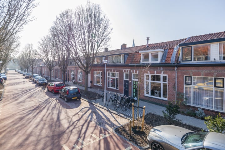 Lusthoflaan 39 in Leiden foto