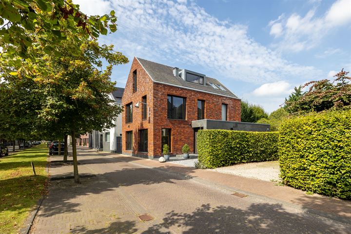 Lutgerslaan 4 in Loenen aan de Vecht foto