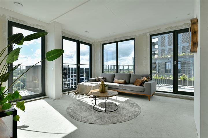 Lutonhof 483 in Amsterdam foto