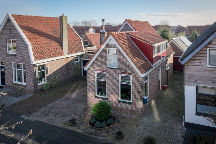 Lycklamaweg 78 in Wolvega foto