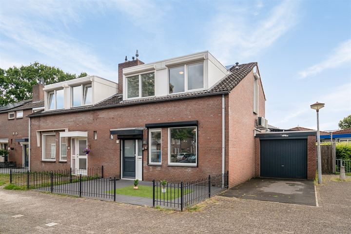 Lyonhof 36 in Eindhoven foto