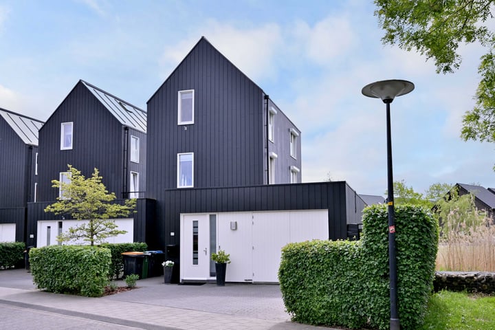 M.C. Escherweg 47 in Deventer foto
