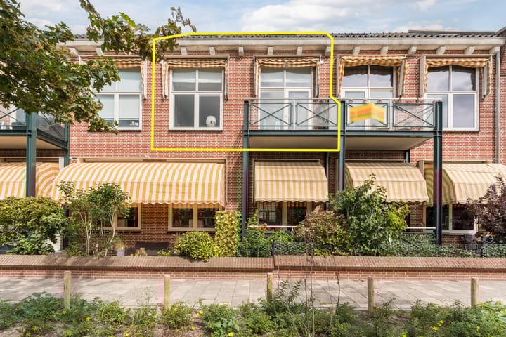 M.H. Tromphof 21 in Katwijk foto