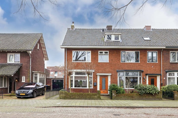 M.K. Hofstedestraat 46 in IJmuiden foto