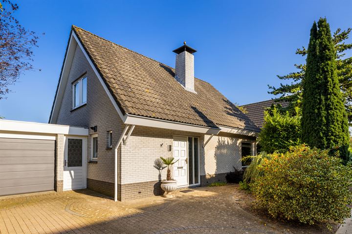 Maalstroom 13 in Oostzaan foto