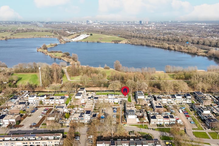 Maanlanderhof 12 in IJsselstein foto