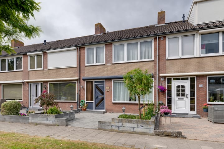 Maanstraat 47 in Volendam foto