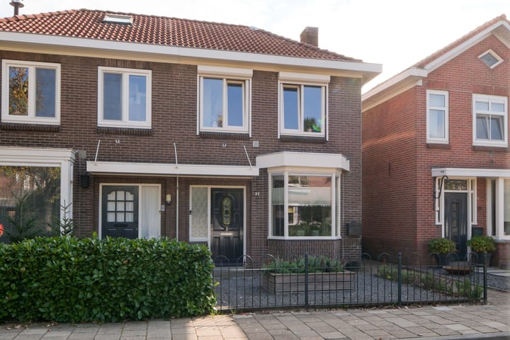 Maardijk 8 in Almelo