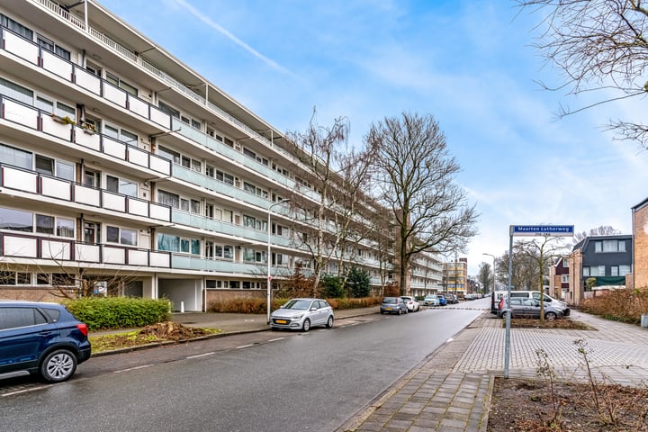 Maarten Lutherweg 133 in Amstelveen foto