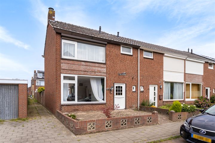 Maarten Trompstraat 45 in 's-Hertogenbosch foto