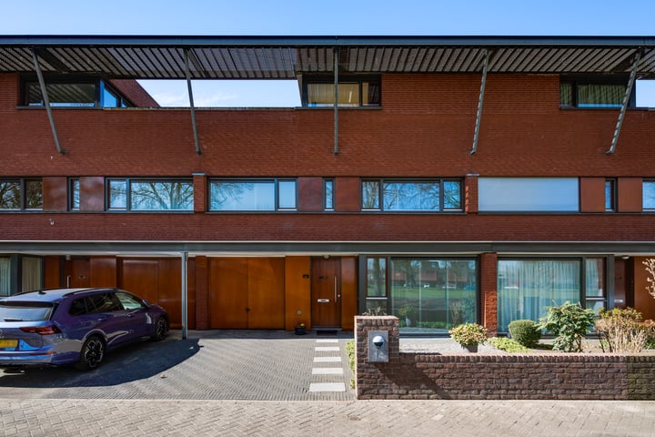 Maartveld 14 in Maastricht foto