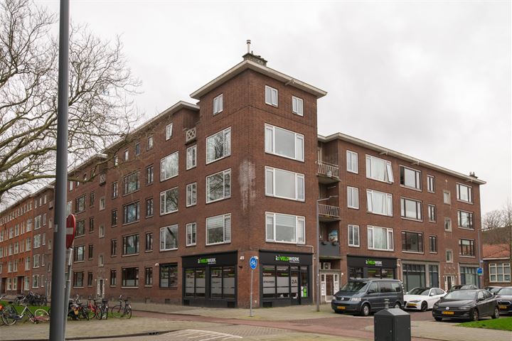 Maasdamstraat 2C in Rotterdam foto