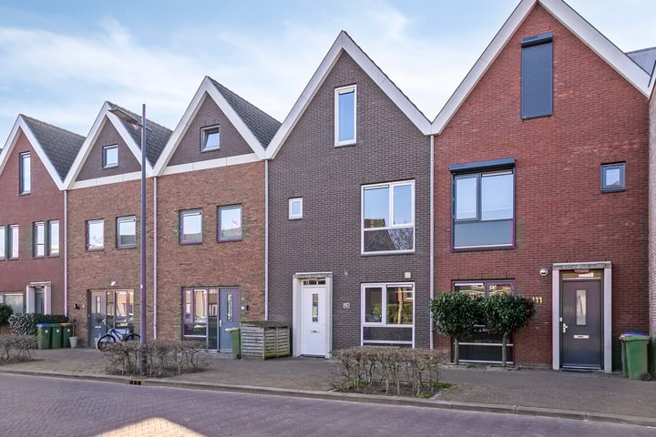 Maasdijk 109 in Breda foto