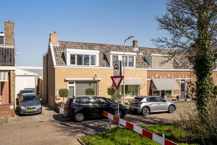 Maasdijk 117 in 's-Gravenzande foto