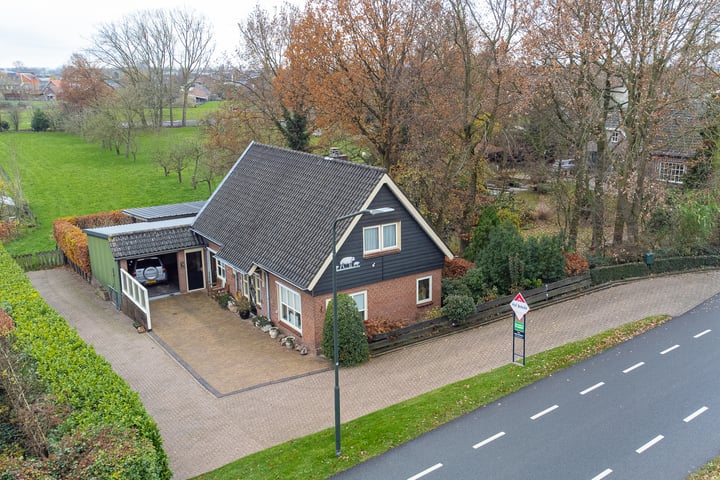 Maasdijk 183a in Wijk en Aalburg foto