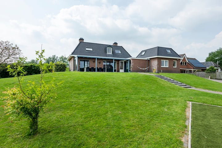 Maasdijk 9 in Dreumel foto