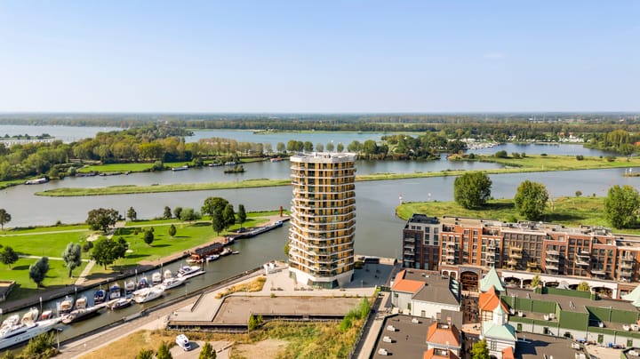 Maashaven 752 in Roermond foto