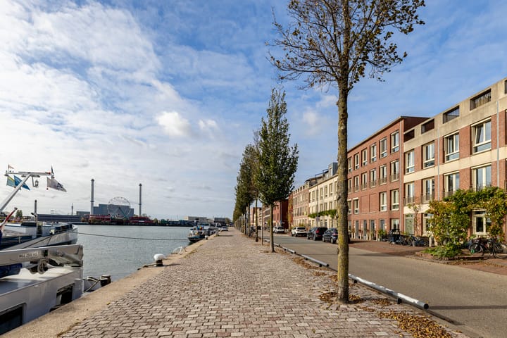 Maashavenkade 155 in Rotterdam foto