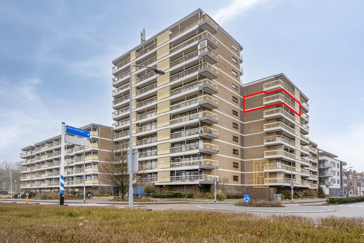 Maaskade 113 in Venlo foto