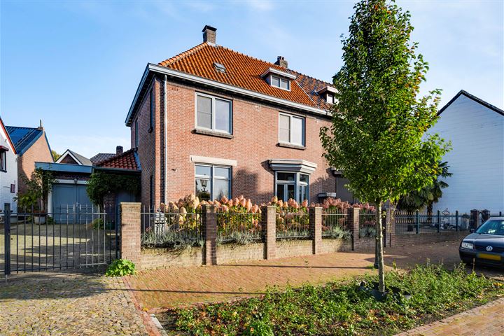 Maaspoort 4 in Stevensweert foto