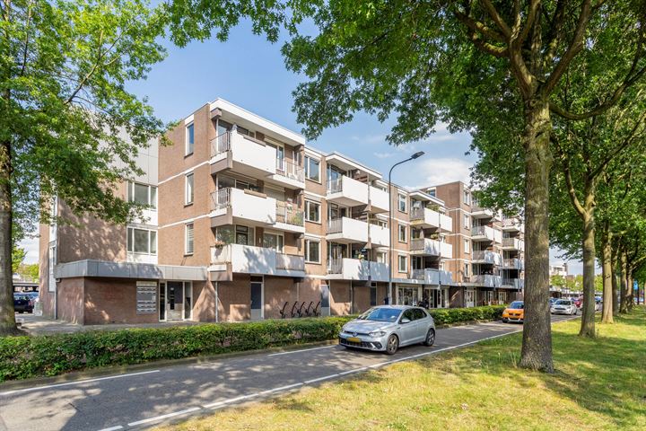Maaspoortweg 337 in 's-Hertogenbosch foto