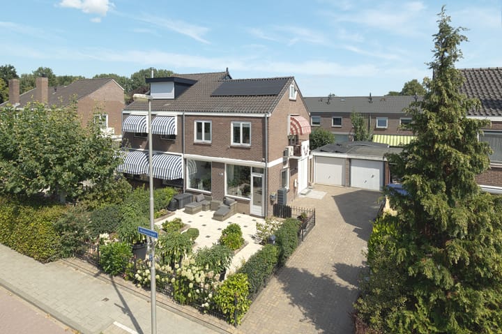 Maasstraat 19 in Barendrecht foto