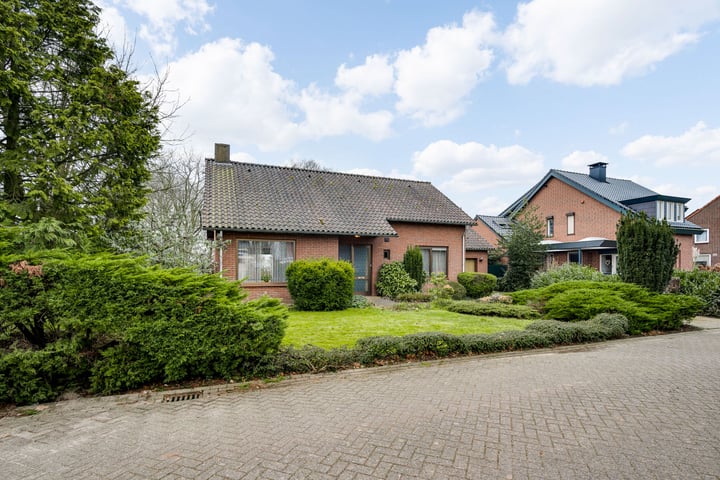 Maasstraat 3 in Belfeld foto
