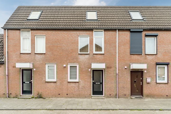 Mac Allisterstraat 22 in Tilburg foto