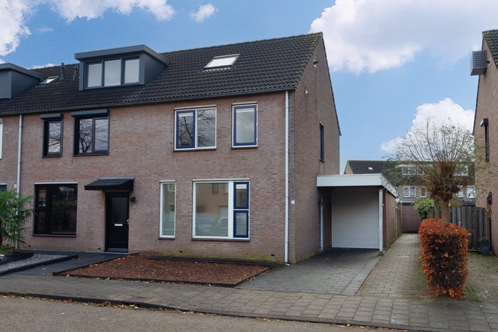Macrinushof 7 in Beuningen Gld foto