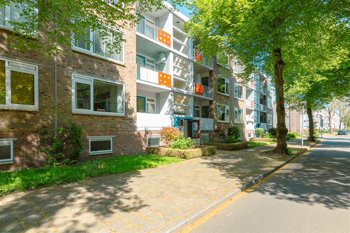 Madame Curiestraat 157 in Groningen foto