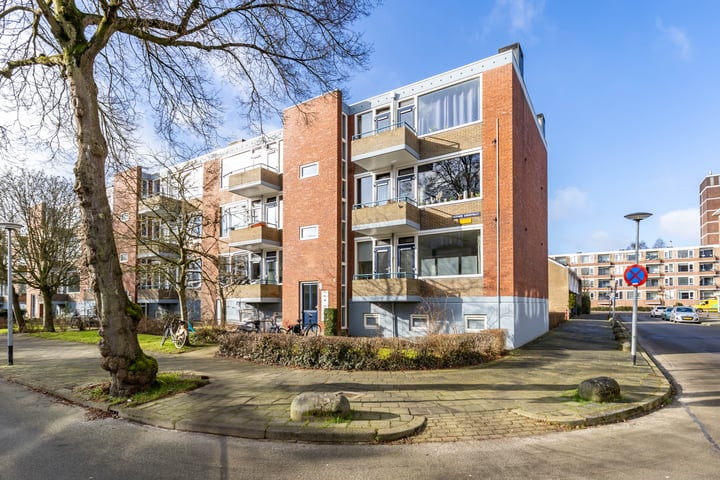 Madame Curiestraat 3 in Groningen foto