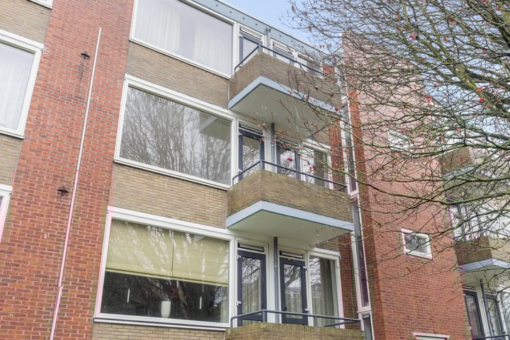 Madame Curiestraat 30 in Groningen foto