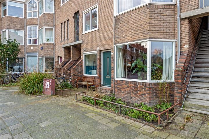 Madoerastraat 4 in Groningen foto