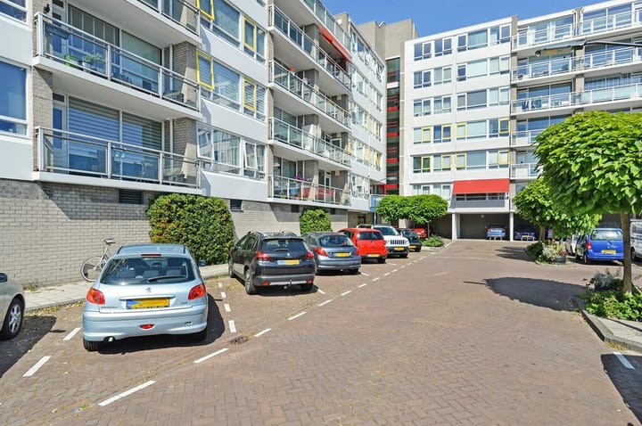 Madridplantsoen 105 in Haarlem foto