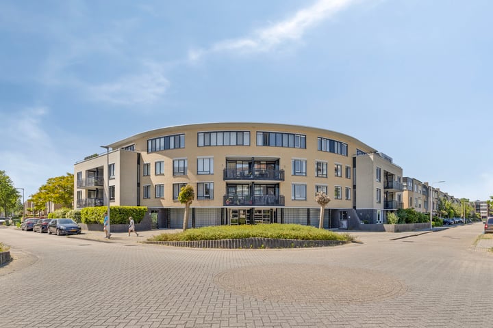Madridsingel 60 in Alphen aan den Rijn foto
