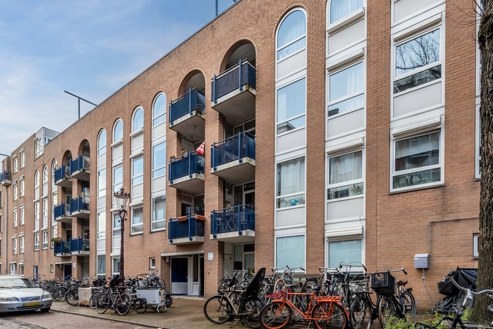 Madurastraat 11C in Amsterdam foto