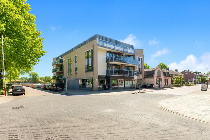 Maerelaan 30A in Heemskerk foto