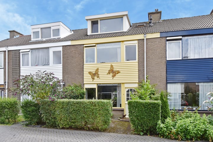 Magnolialaan 18 in Pijnacker foto