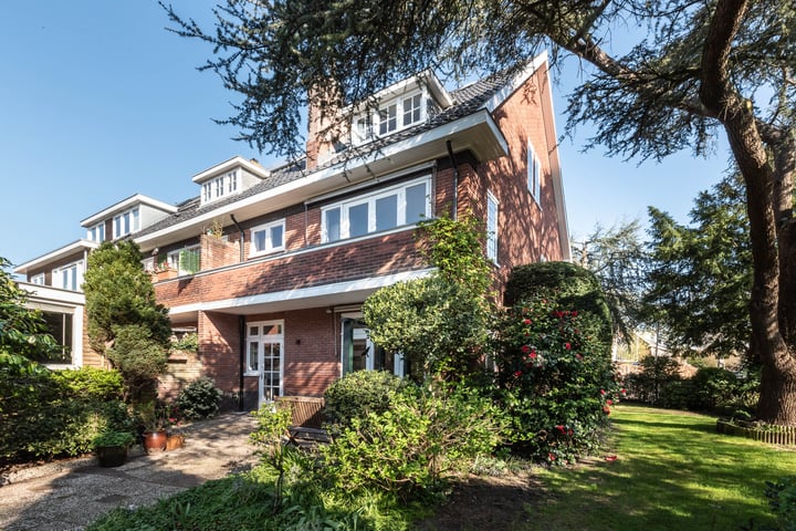 Mahlerlaan 8 in Heemstede