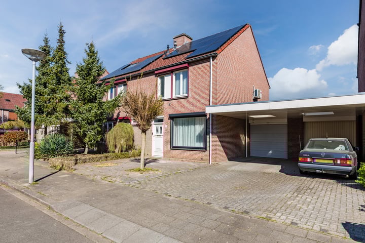 Mahoniestraat 12 in Venlo foto