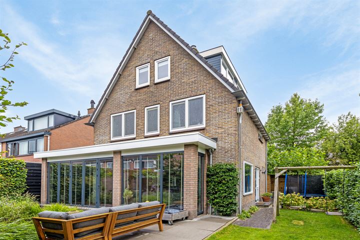Maire Hofstedelaan 10 in Maarssen foto