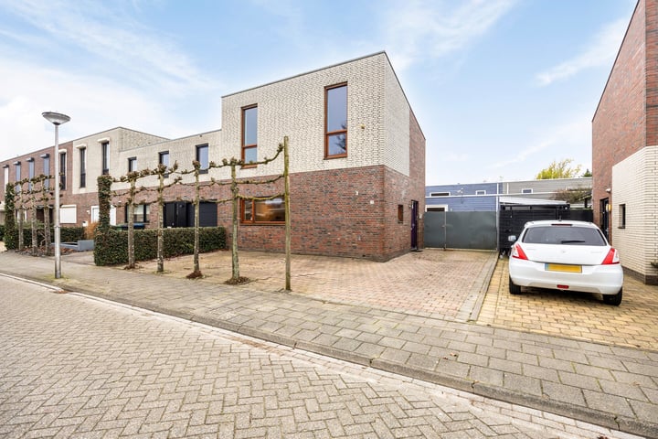 Maïsberg 31 in Roosendaal foto