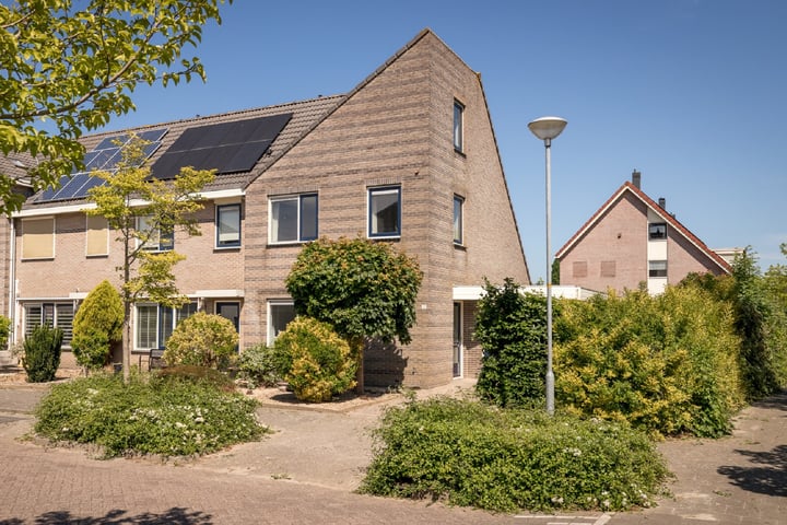 Majoraan 37 in Hoogkarspel foto