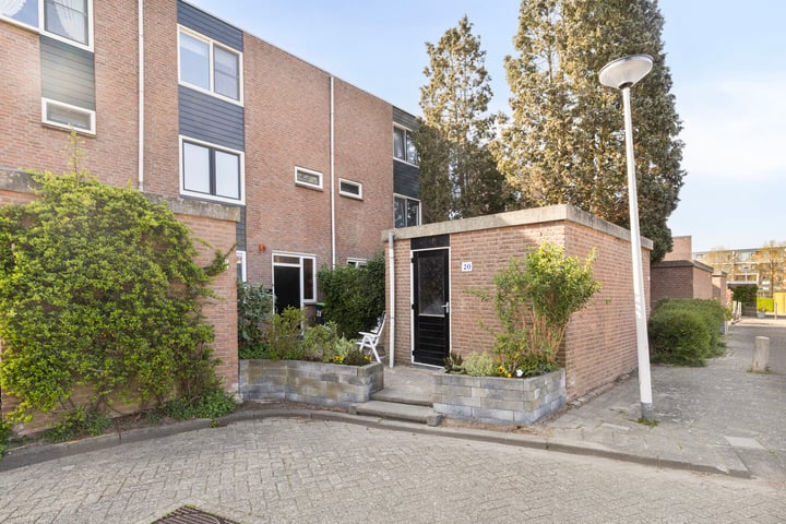 Majoraandonk 20 in Spijkenisse foto