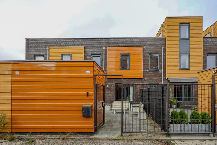 Makassarweg 24 in Almere