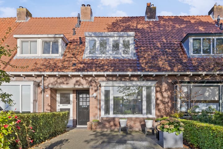 Manegelaan 25 in Hoofddorp foto