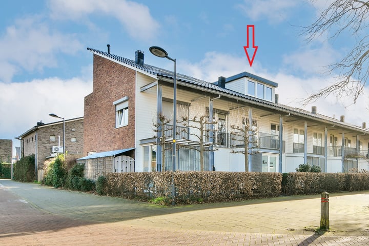Marathonstraat 21 in Hoofddorp foto