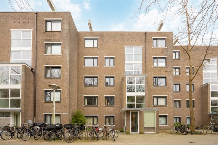 Marcantilaan 218 in Amsterdam foto